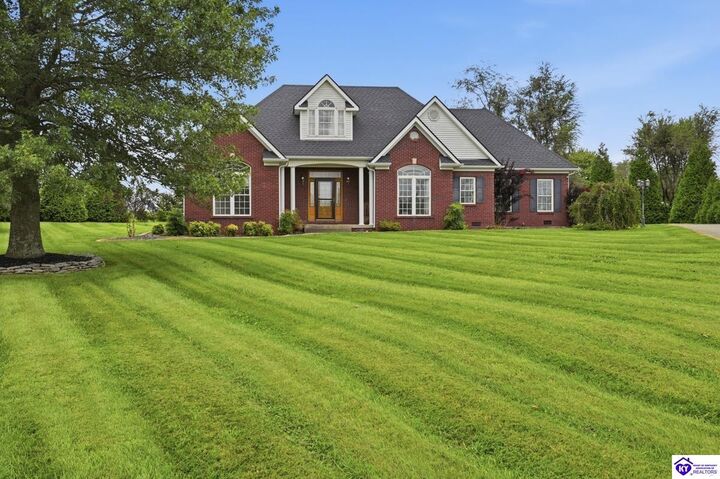 Property Photo:  1009 Colvin Court  KY 40008 