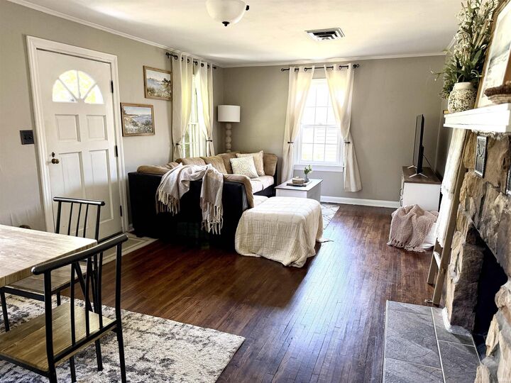 Property Photo: 7401 Adams Avenue IN 47715