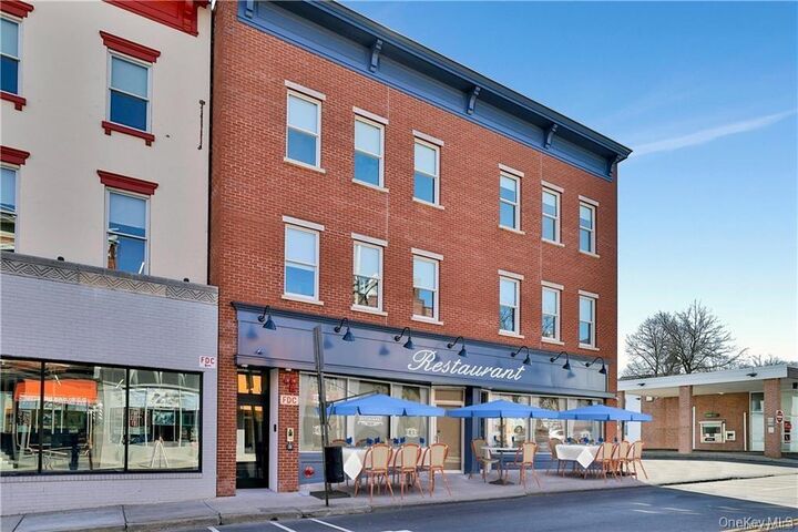 Property Photo:  145 Main Street 202  NY 10960 