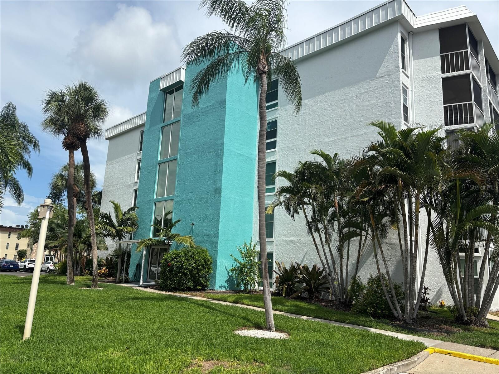 Property Photo:  4910 38th Way S 411  FL 33711 