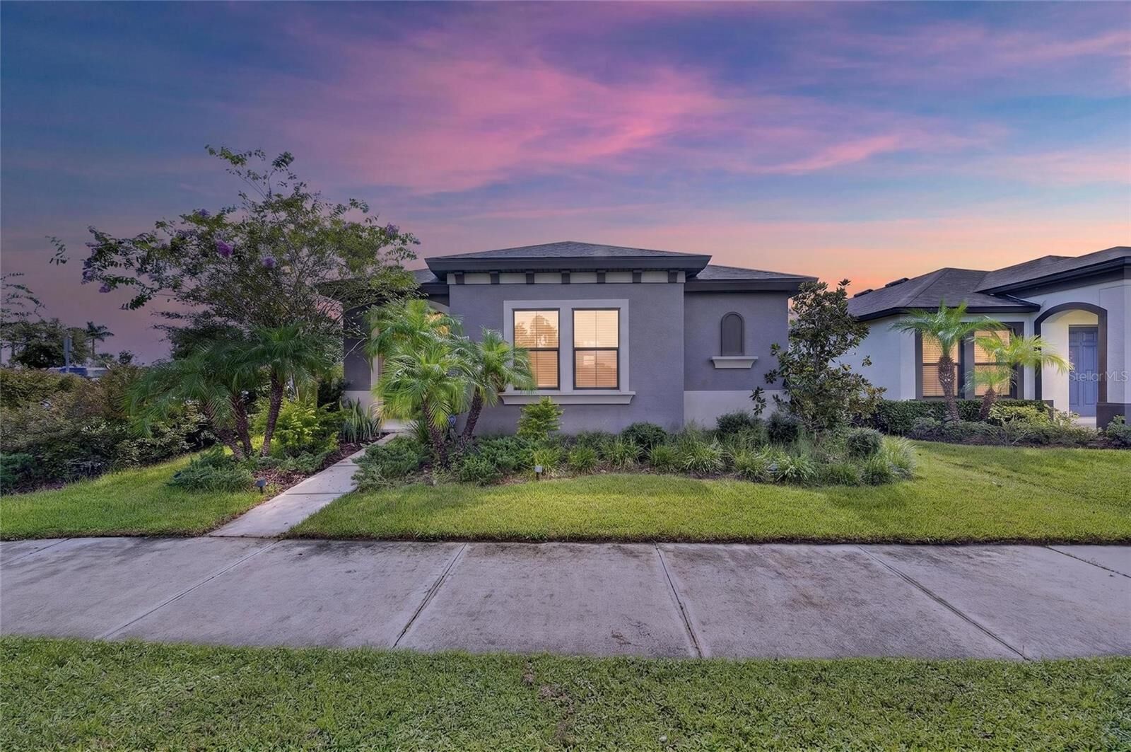 Property Photo:  12427 Bay Estuary Bend  FL 33579 