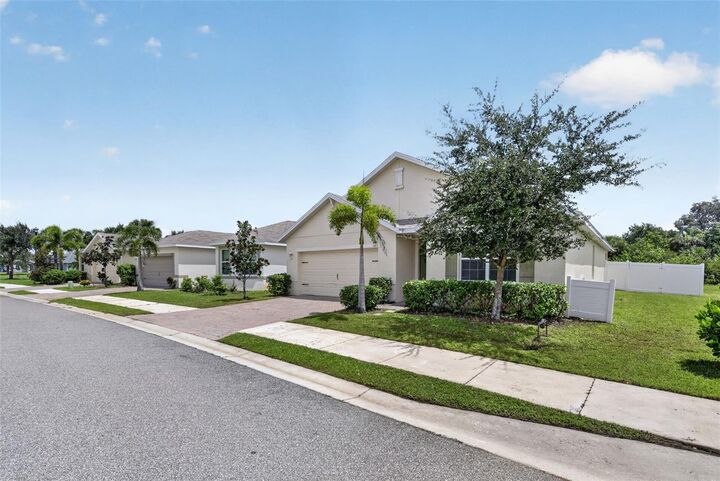 Property Photo: 5437 Shell Mound Circle FL 33982