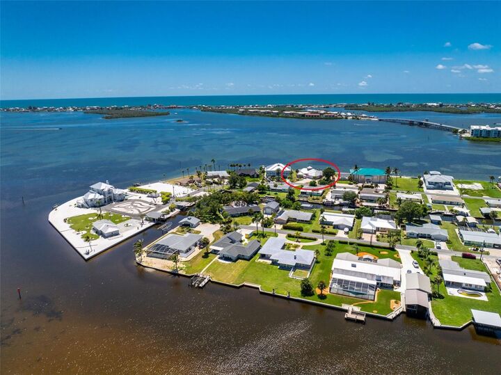 Property Photo: 1468 Lemon Bay Drive FL 34223
