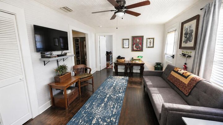 Property Photo: 18758 NW 243rd Terrace FL 32643