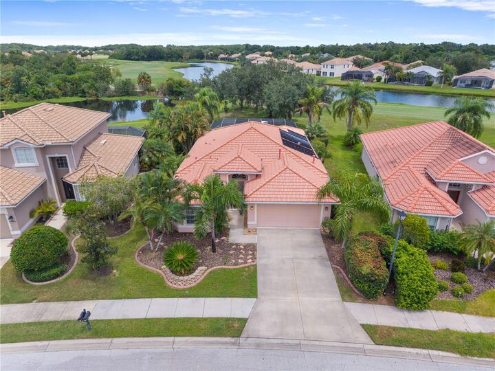 Property Photo:  8910 Stone Harbour Loop  FL 34212 