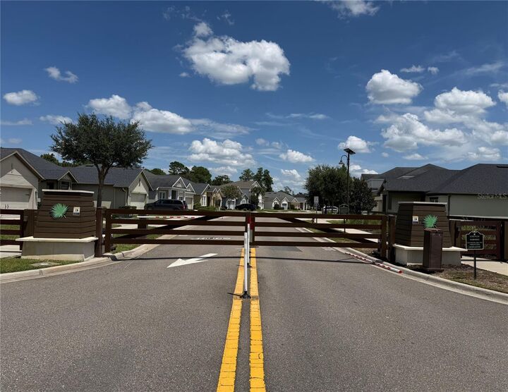 Property Photo:  2917 Bluestem Lane  FL 34714 
