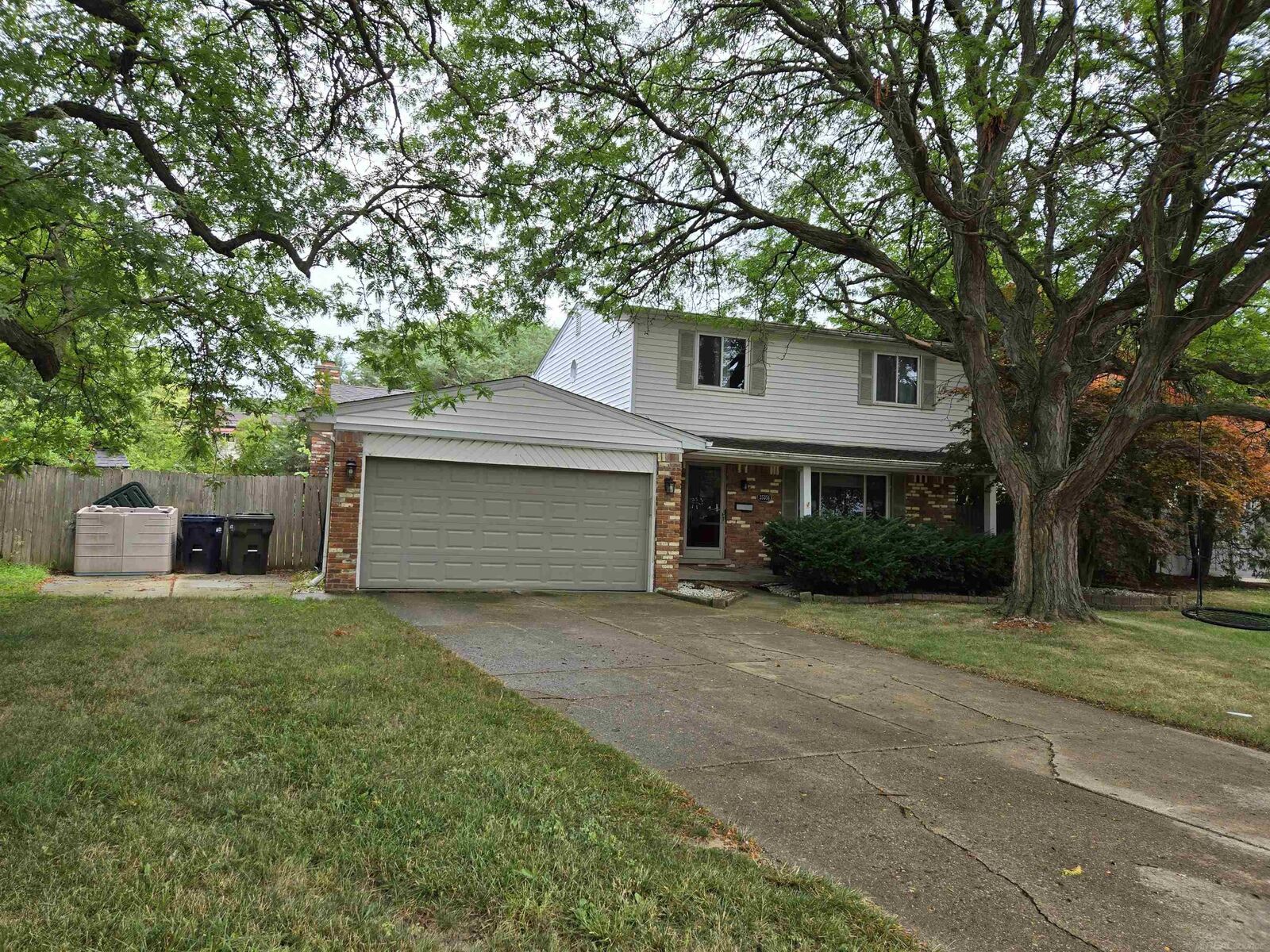 Property Photo: 35356 Monza Ct Street MI 48312