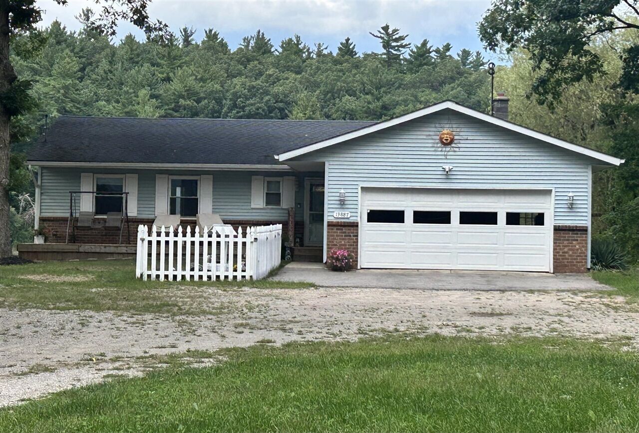 Property Photo: 13887 Keiber Road MI 48838-8322