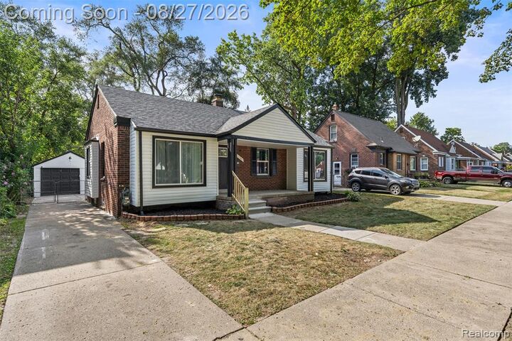 Property Photo:  11343 W Parkway Street  MI 48239 1361 