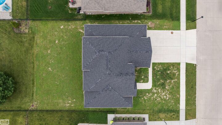 Property Photo: 43253 Sams Lane MI 48047