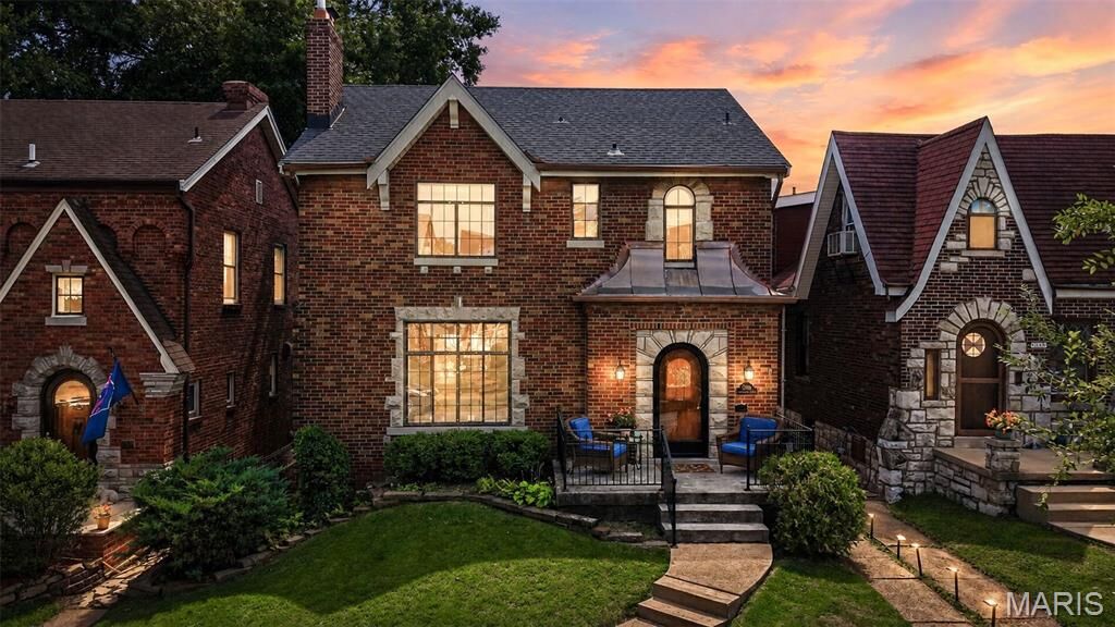 Property Photo:  5204 Lindenwood Avenue  MO 63109 