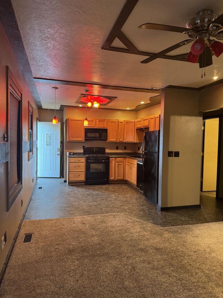 Property Photo:  521 13th St NW  ND 58703 