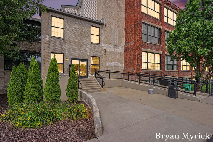 Property Photo: 533 Columbia Avenue MI 49423