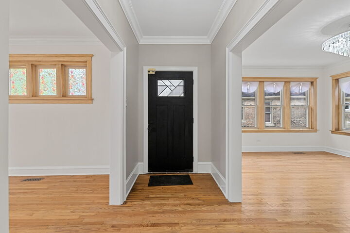 Property Photo: 8044 S Harper Avenue IL 60619