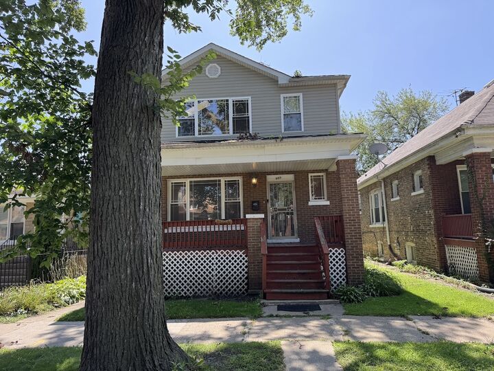 Property Photo: 609 E 89th Street IL 60619