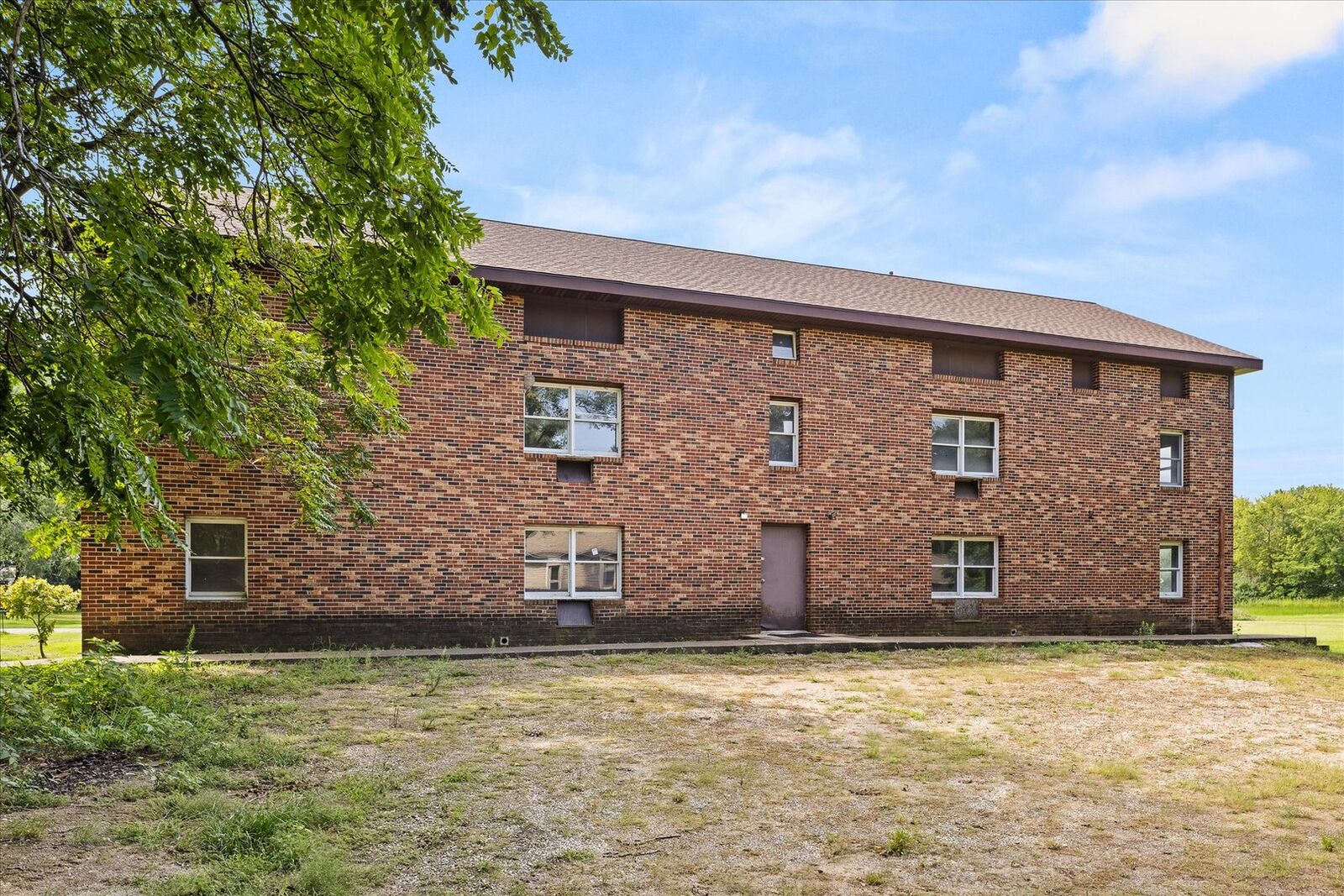 Property Photo:  170 Round House Street  IL 60408 