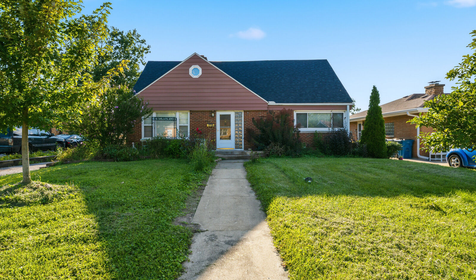Property Photo: 842 N Memorial Drive IL 60411
