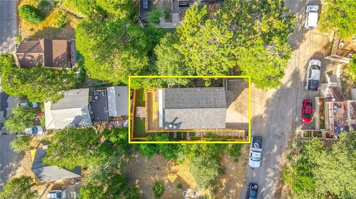 Property Photo: 839 Virginia Court CA 92352