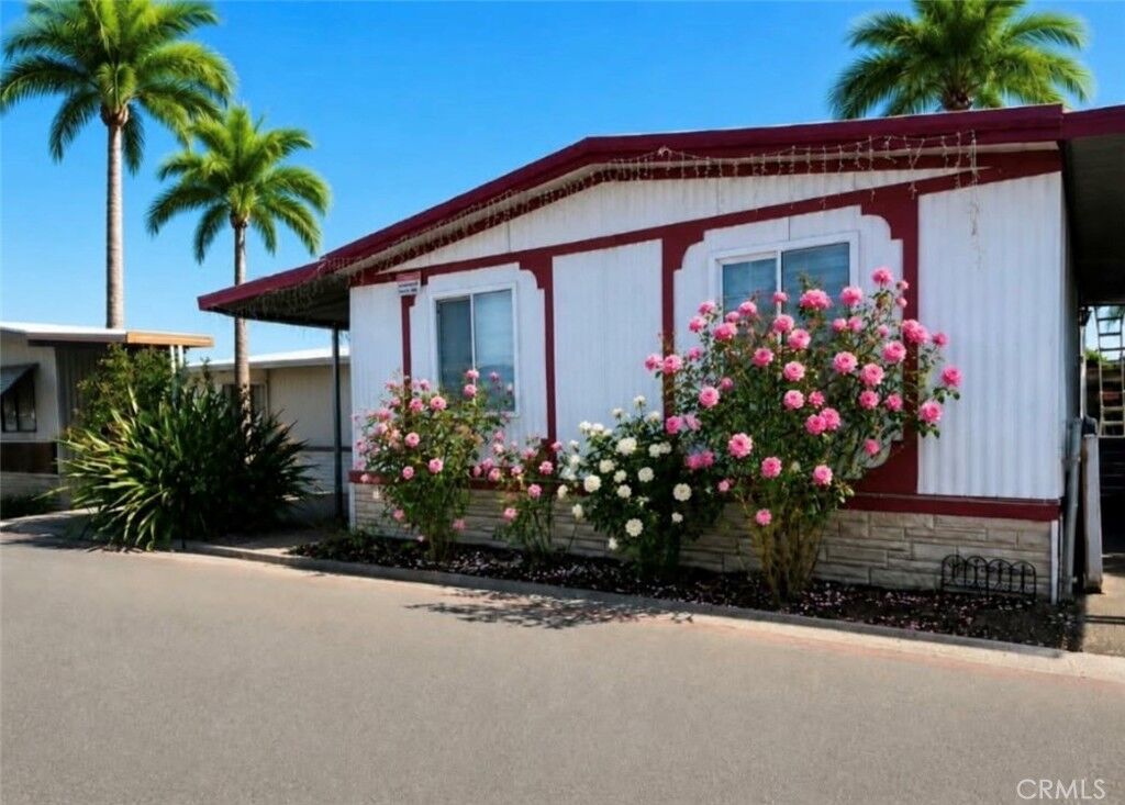 Property Photo: 2250 Chestnut Street CA 92410