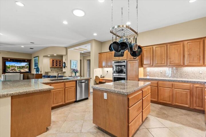 Property Photo:  79530 Cetrino  CA 92253 