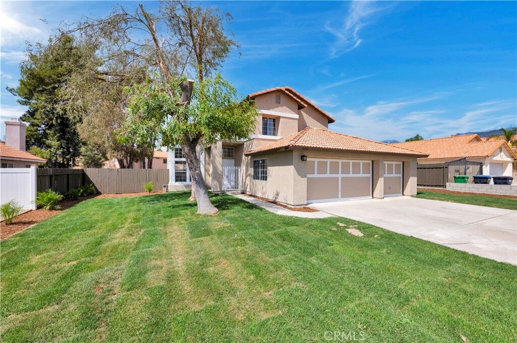 Property Photo:  44332 Olive  CA 92544 