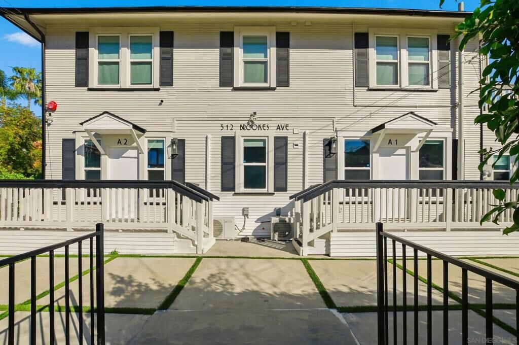 Property Photo: 312 Brookes Ave CA 92103