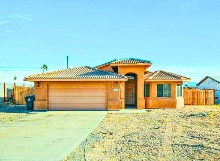 Property Photo:  10940 Santa Cruz  CA 92240 