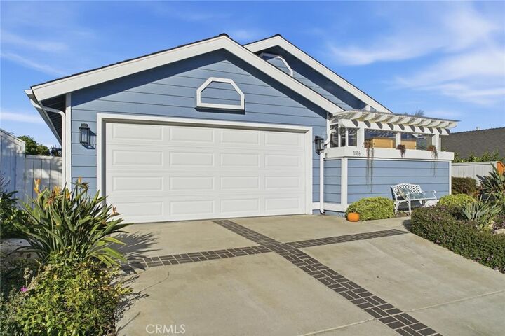 Property Photo:  1816 E Pointe  CA 92008 