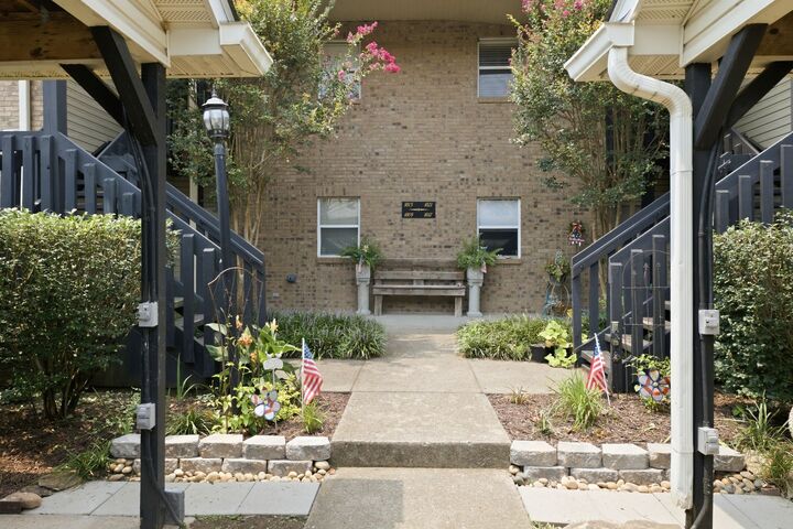 Property Photo: 1809 Brockton Pl TN 37064