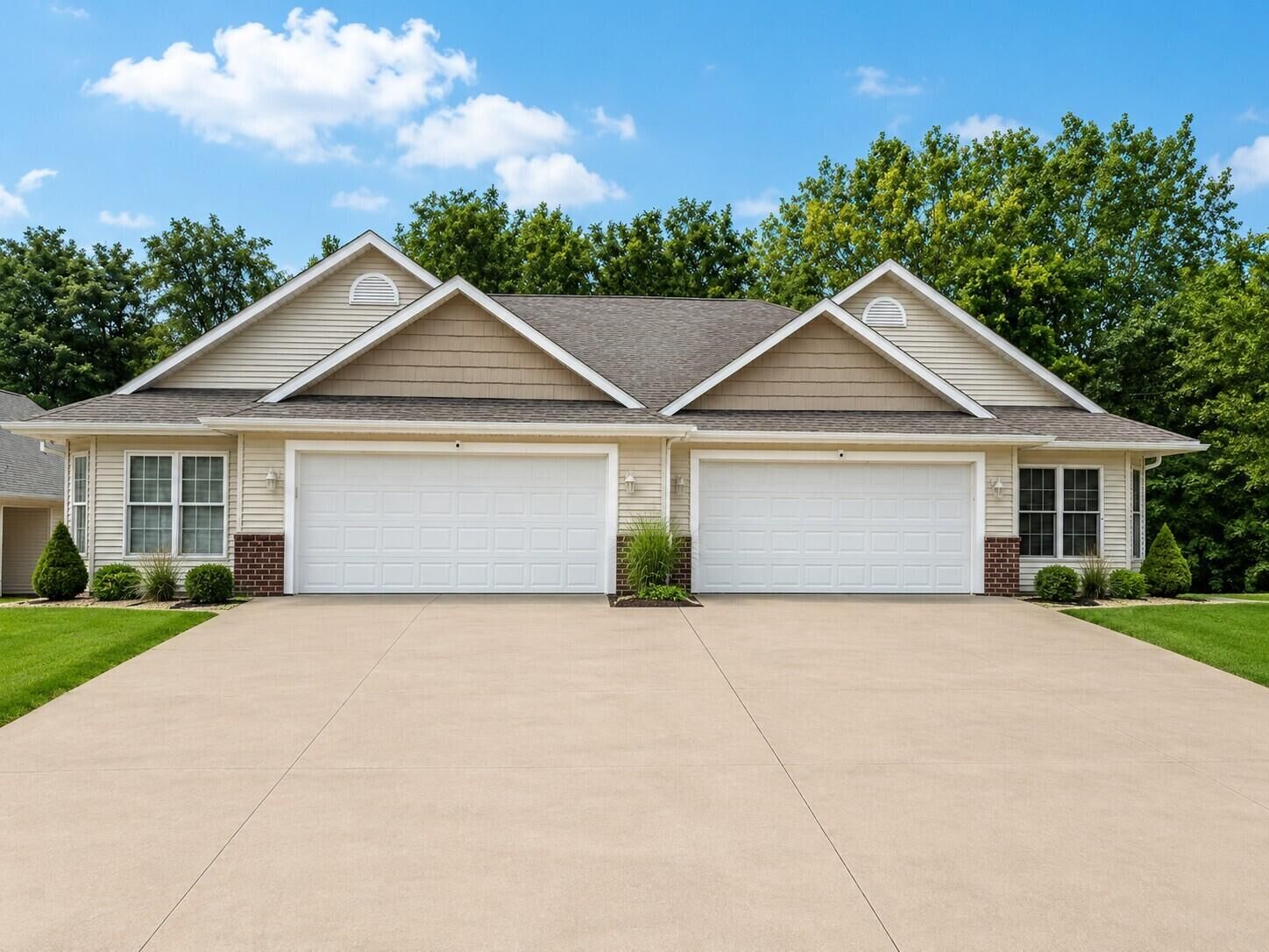 Property Photo: 710 Aspen IA 52761