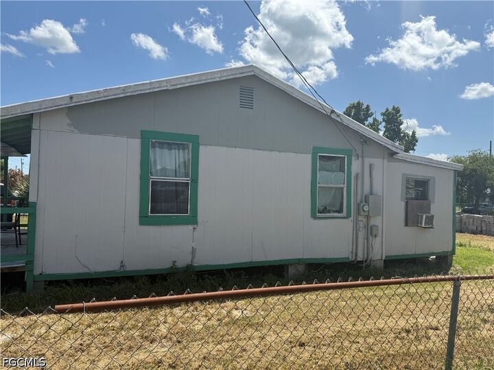 Property Photo: 1091 Gamble Street FL 33471