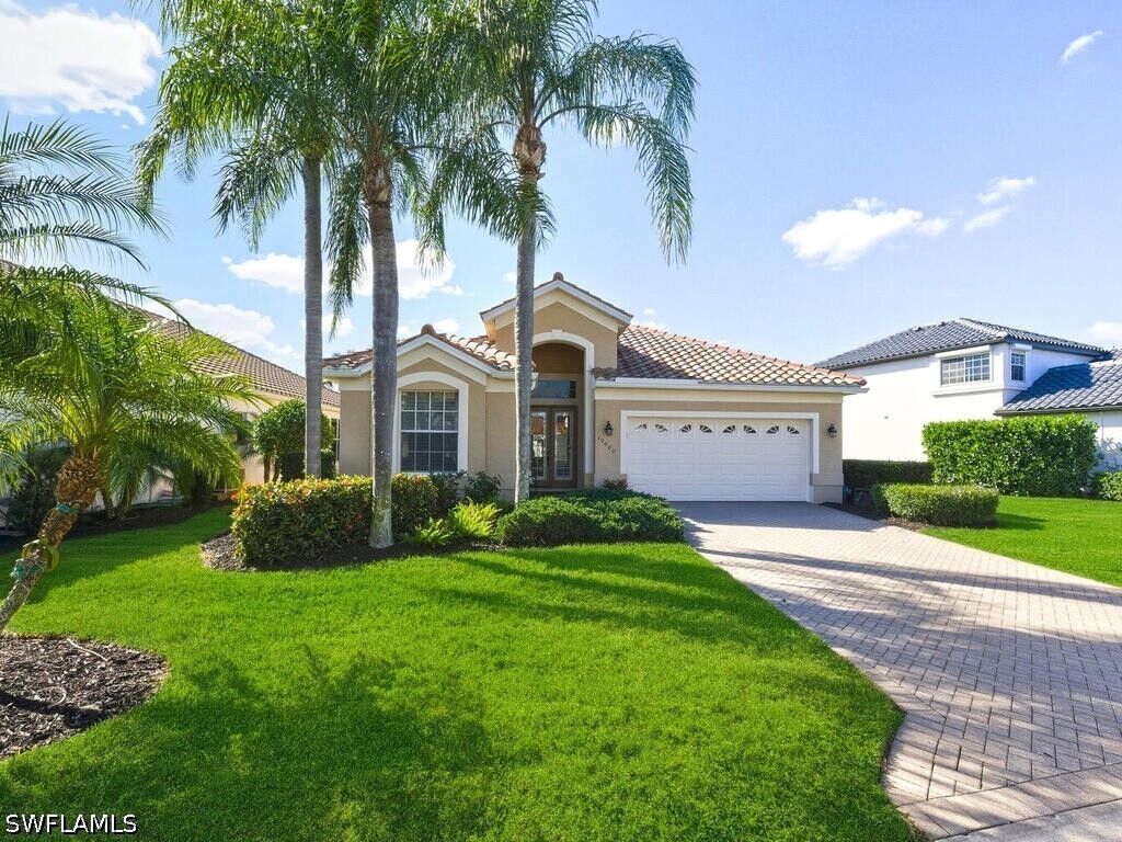 Property Photo: 10000 Isola Way FL 33913