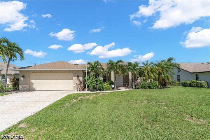 Property Photo: 2602 SE 21st Avenue FL 33904