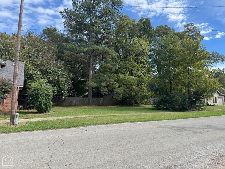 Property Photo: 814 Vine Street AR 72401