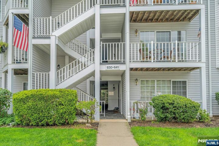 Property Photo:  631 Plum Terrace  NJ 07430 