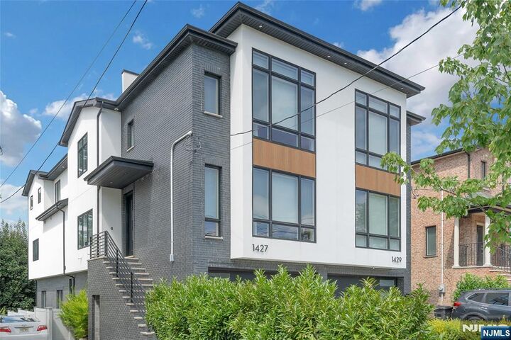 Property Photo:  1427 Anderson Avenue  NJ 07024 