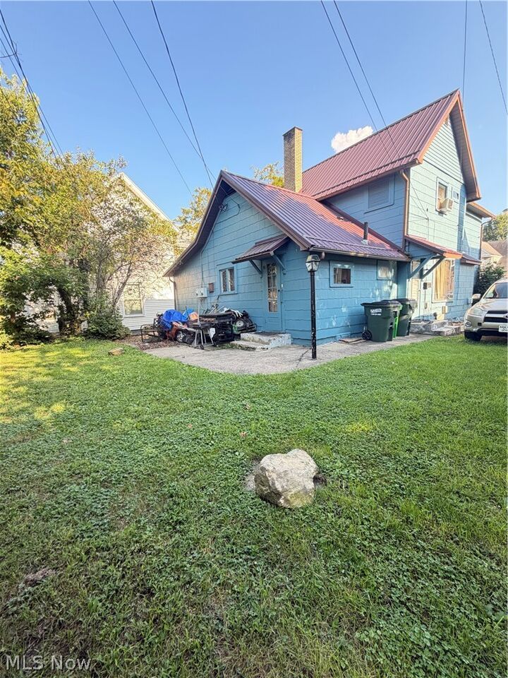 Property Photo: 918 Main Street OH 43812