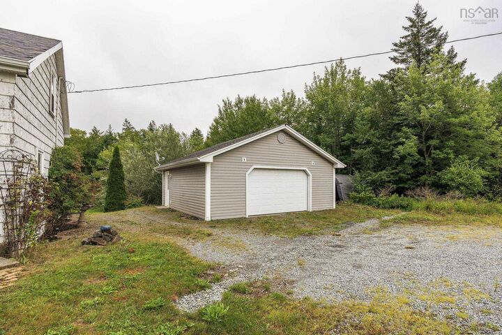 Property Photo:  3352 Beaver Bank Road  NS B4G 0E5 