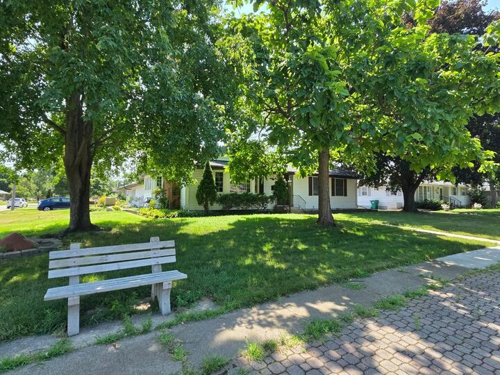 Property Photo:  4401 Woodbine Lane N  MN 55429 