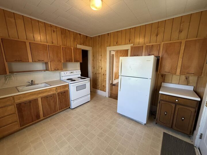 Property Photo: 606 S Franklin Street MO 63501