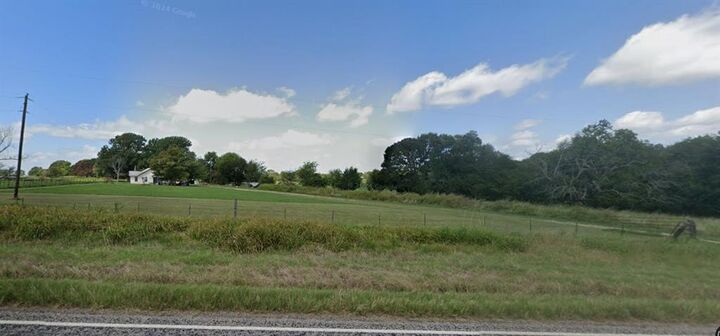 Property Photo: 2020 Farm Road 909 TX 75426