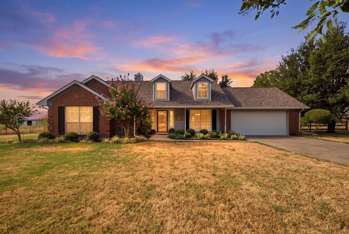 Property Photo: 11454 Foutch Road TX 76258