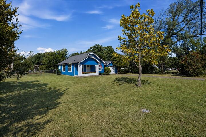 Property Photo:  504 Fannin Street  TX 76066 