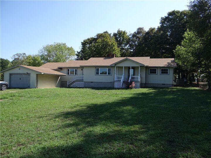 Property Photo:  323 W Shipley Lane  AR 72959 