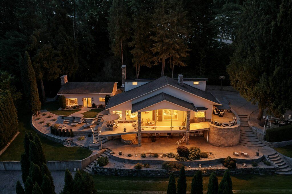 Property Photo: 4842 Sunnybrae Canoe Point Road BC V0E 2X1