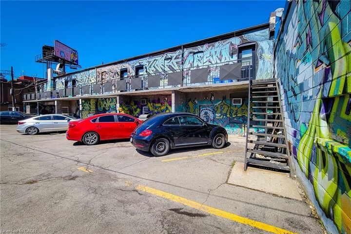 Property Photo:  304 Barton Street E A  ON L8L 2X5 