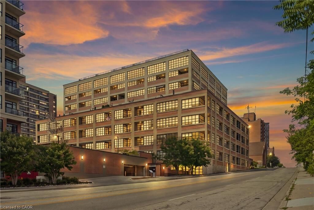 Property Photo:  112 Benton Street 417  ON N2G 3H6 