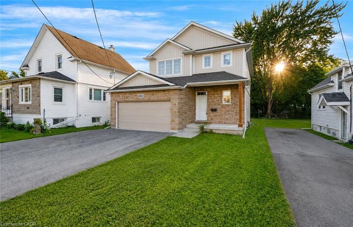 Property Photo: 5641 Temperance Avenue ON L2G 4A3