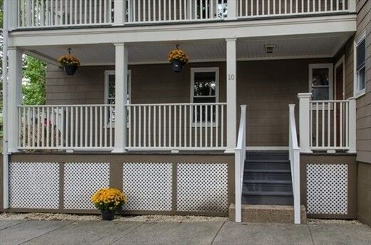 Property Photo:  10 Pratt St 1  MA 01970 