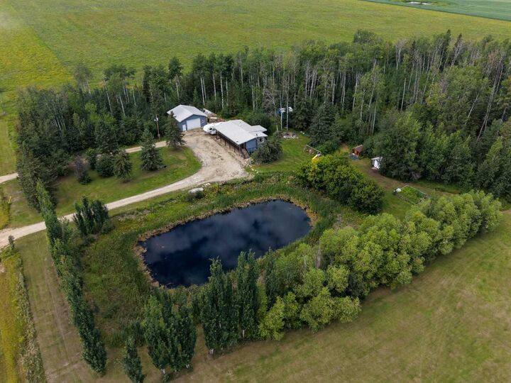 22048 Township Road 720 — photo 1